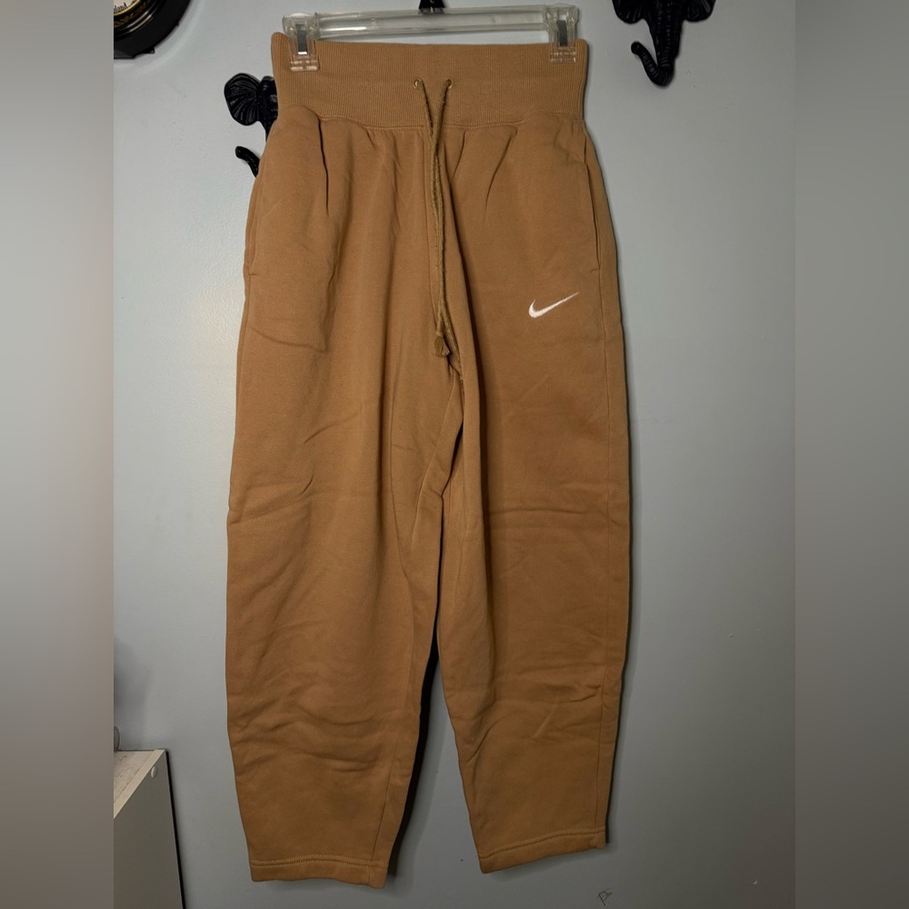 Women’s Tan Wide Leg Sweatpants